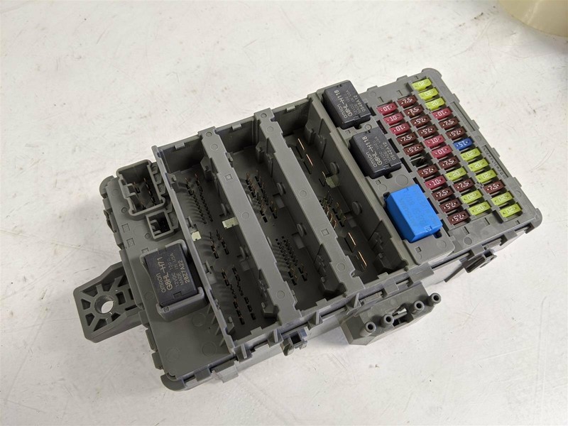 2019 Honda Ridgeline Rtl-T Cabin Room Fuse Box Inside Fuse Box 38200-T6z-A42 Oem