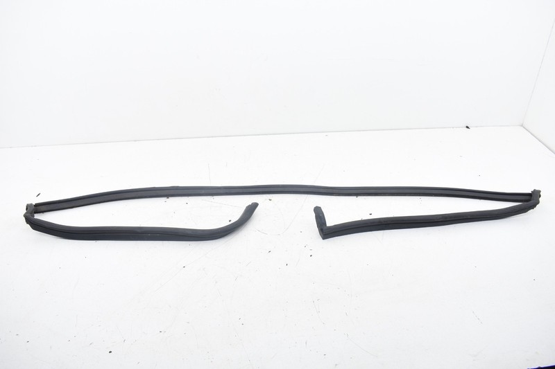 2006 Mini Cooper S R53 Hood Cowl Seal Weather Strip OEM KW86