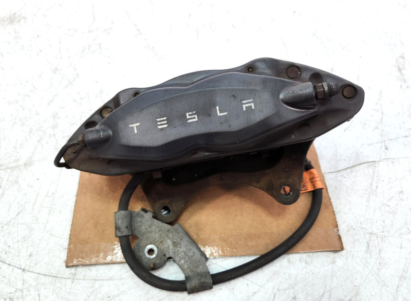 ✅ 2016-2020 OEM Tesla Model X Front Right Passenger Side Brake Caliper