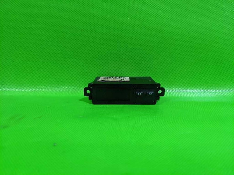 94 TOWN CAR DASH CLOCK OEM 4219-2