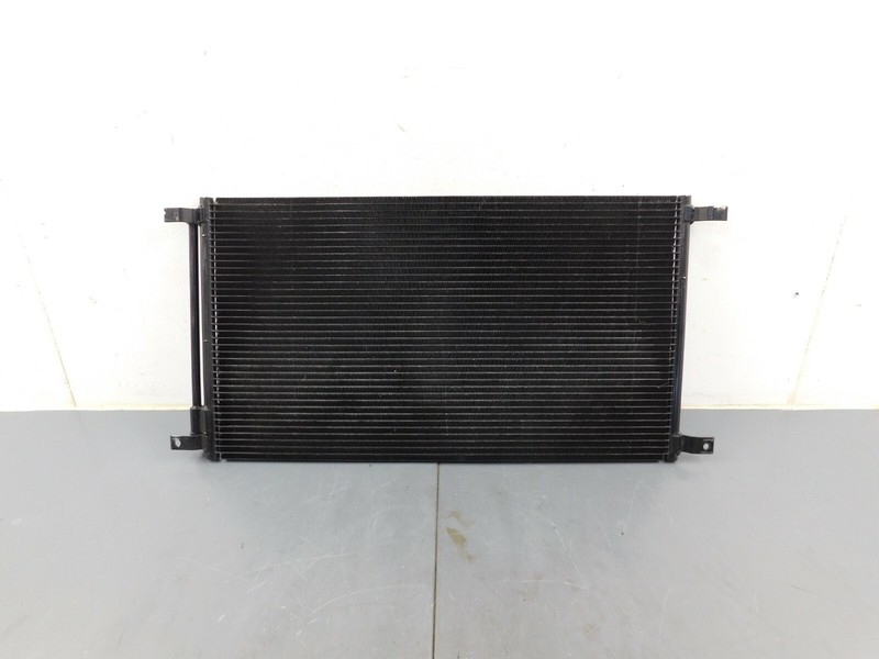 2014 12 - 18 Aston Martin V12 Vanquish Radiator Condenser Fan Assembly #1697 L5
