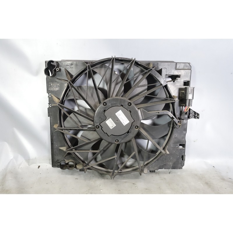Damaged 2006-2010 BMW N62TU 4.8L V8 Factory Engine Cooling Fan with Shroud OEM