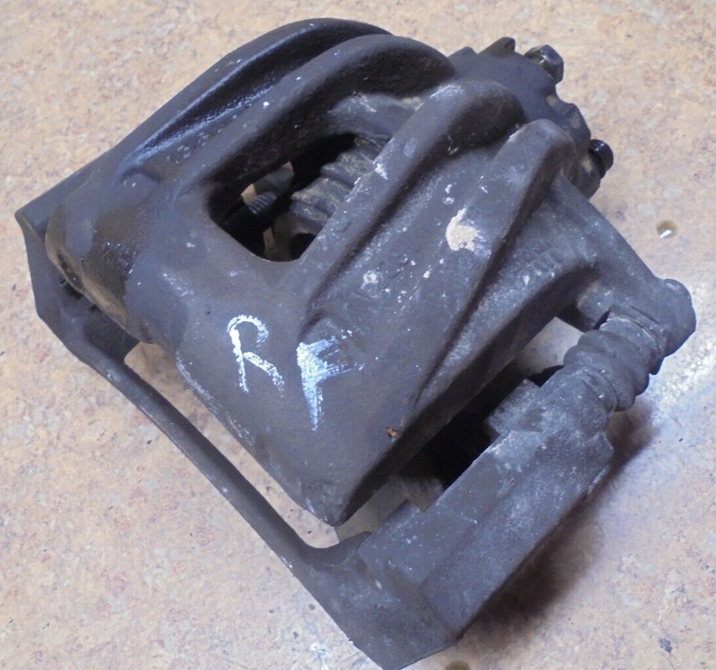 2003 Jeep Liberty Sport 3.7L 3.7 Right Front Disk Brake Caliper 2004 2005 2006
