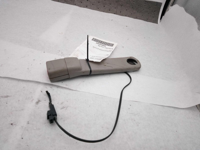 2007 Buick Rendezvous OEM White Seat Belt, Used, 130K Miles, Warranty Included