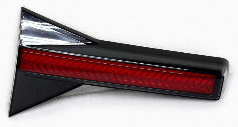 OEM Left Driver Side LED Liftgate Tail Lamp For Hyundai Santa Cruz 92403-K5000