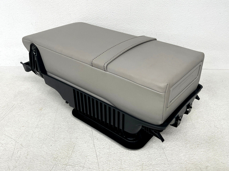 ⭐2015 LEXUS GS350 GS450H REAR SEAT CENTER CONSOLE ARM REST GRAY OEM LOT2490