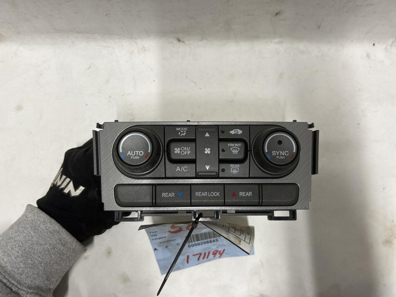 2013 HONDA PILOT Heat AC Controller front EX FWD OEM 79600SZAA91 13 14 15
