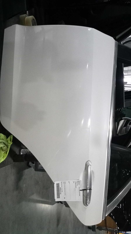 2018 Cadillac ATS Left Rear Door White OEM 272278 90000 Miles