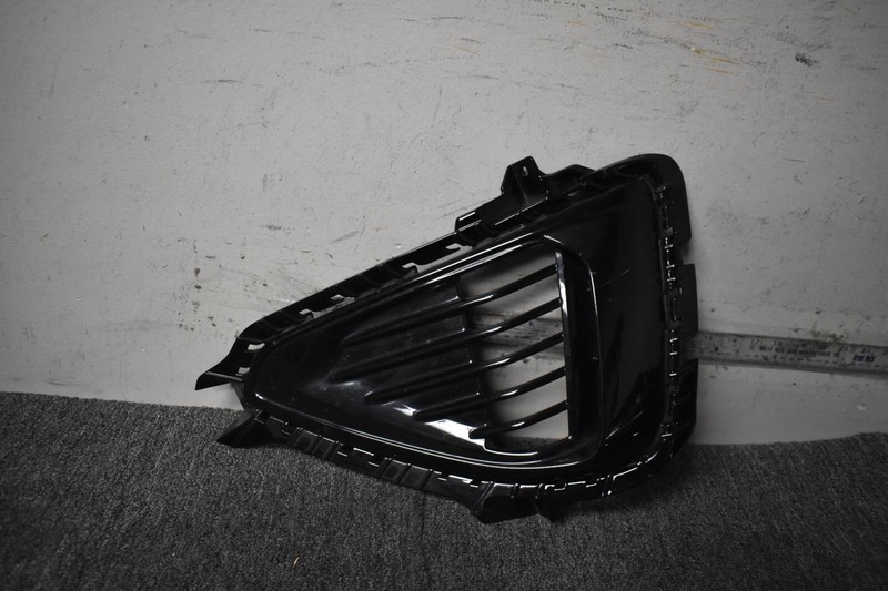 2018-2019 HYUNDAI SONATA RIGHT SIDE LOWER SIDE GRILLE FACTORY OEM
