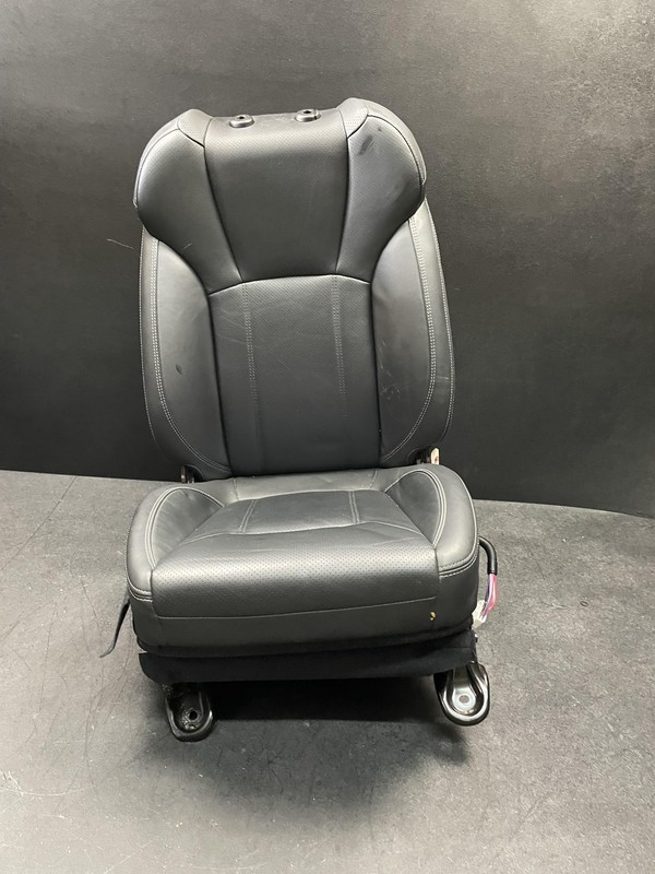 Front Left Seat Leather 2022 Subaru Forester 2019 2020 2021 2023 2024