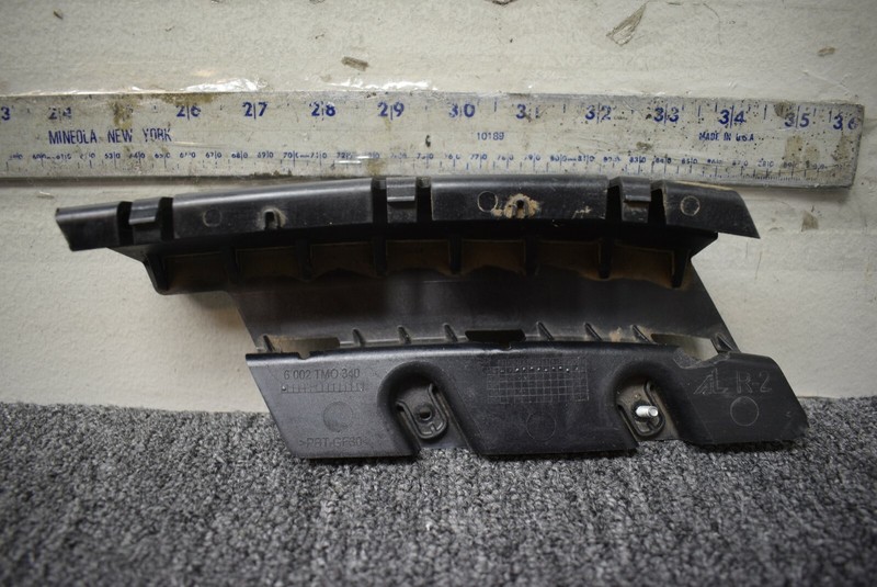 GM HEADLIGHT BRACKET FACTORY OEM