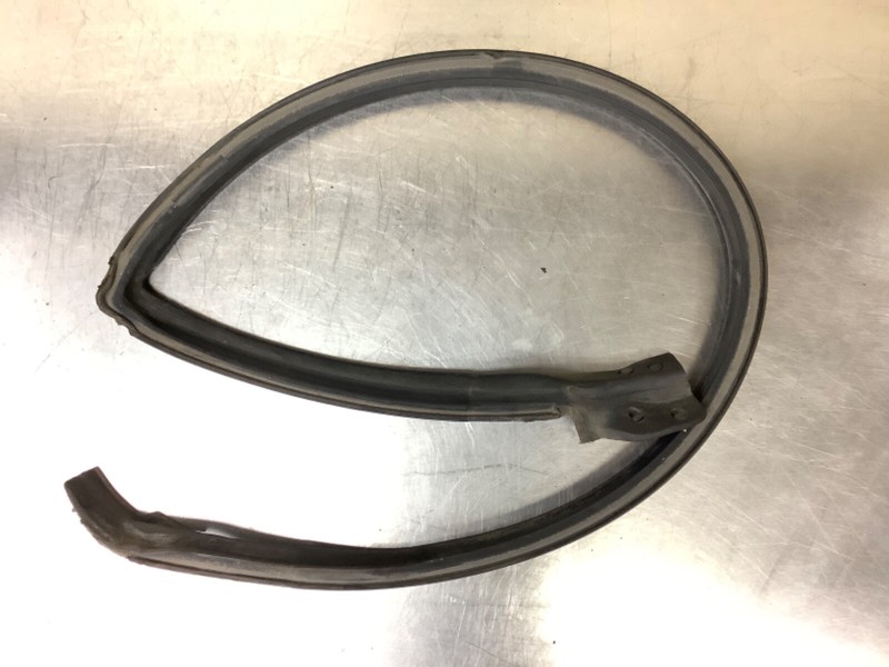84-87 CRX 2Dr Right Upper Door Weatherstrip Top Rubber Seal Gasket