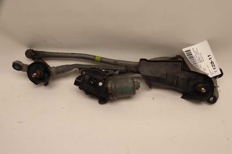 2014-2015 LEXUS IS250 IS350 SEDAN FRONT WINDSHIELD WIPER MOTOR TRANSMISSION OEM