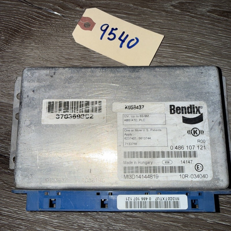 BENDIX ABS CONTROL MODULE - P/N 3703692C2 K058437