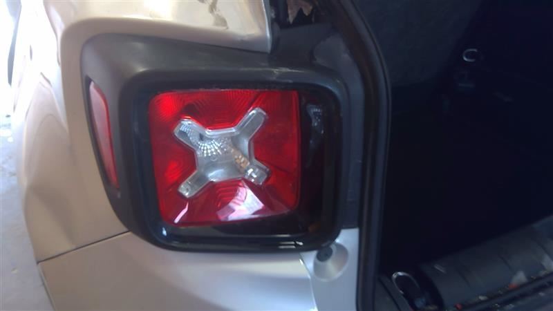 Driver Tail Light Incandescent Black Bezel Fits 15-20 RENEGADE 3328276