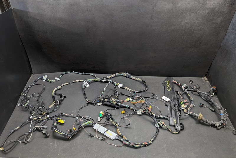 Body Floor Wiring Harness 2016 Dodge Grand Caravan 68289273AA