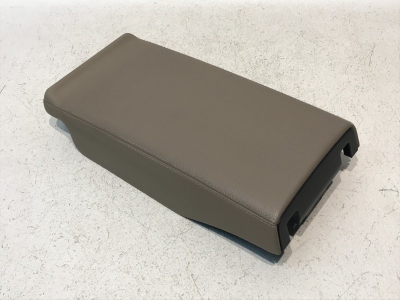 03-06 Mercedes R230 SL500 Center Console Rear Lid Cover Panel Beige OEM