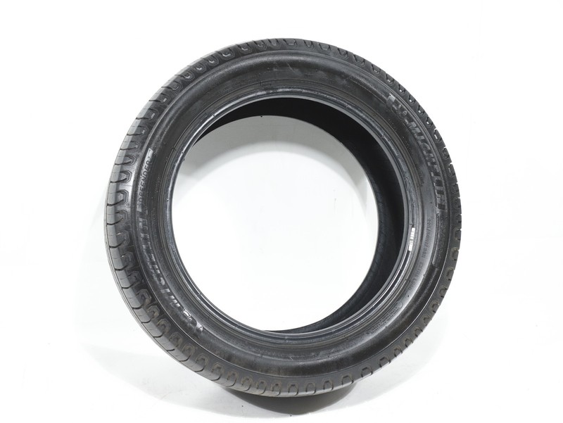 Used 225/50 R17 98H Michelin Defender 2 Tire 80% OEM (LOCAL ONLY)