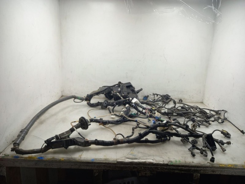 10 11 12 LEXUS RX450H ENGINE BAY FUSEBOX & HARNESS HYBRID