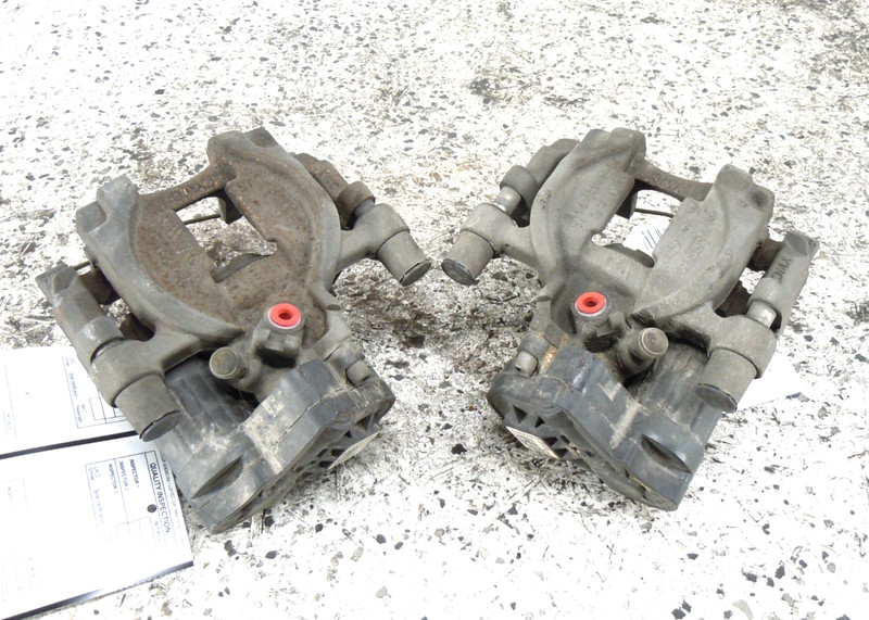 2019 2020 Volkswagen Jetta Rear Brake Caliper Pair Left Right OEM