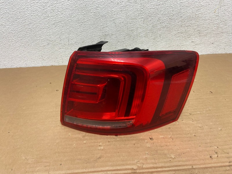 2013 - 2014 Volkswagen Jetta Hybrid Right Passenger LED Tail Light OEM AD4198 LK