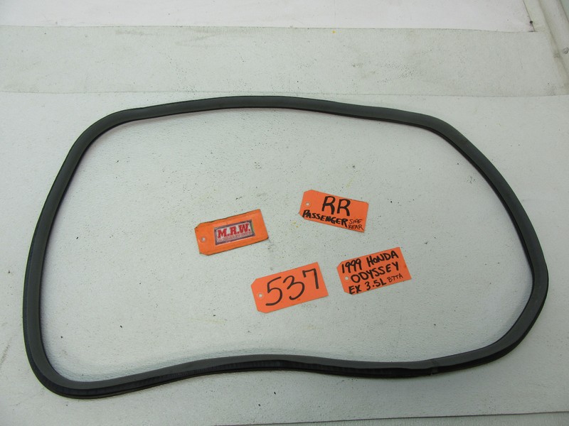 FITS 99-04 ODYSSEY RIGHT BACK REAR QUARTER GLASS WINDOW RUBBER SEAL STRIP R RH