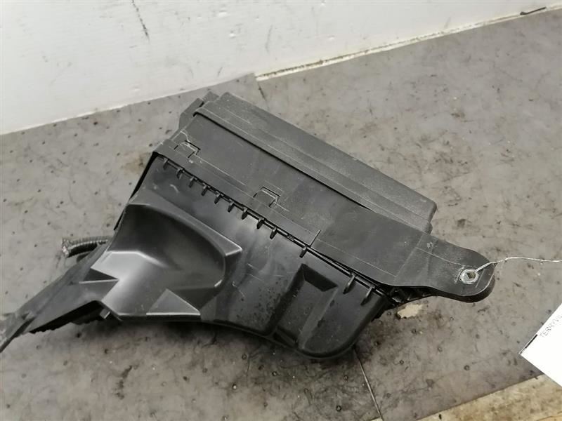 NX200T2017 Fuse Box Engine 1391900