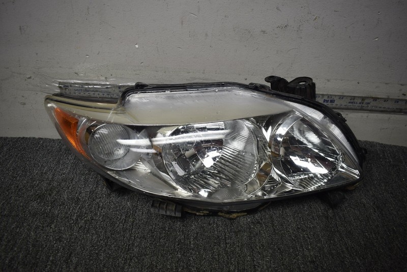 2009-2010 TOYOTA COROLLA HEADLIGHT RIGHT SIDE FACTORY OEM