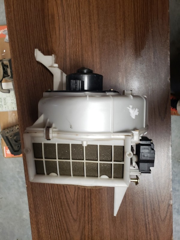 97-04 Mitsubishi Montero Sport Blower Motor