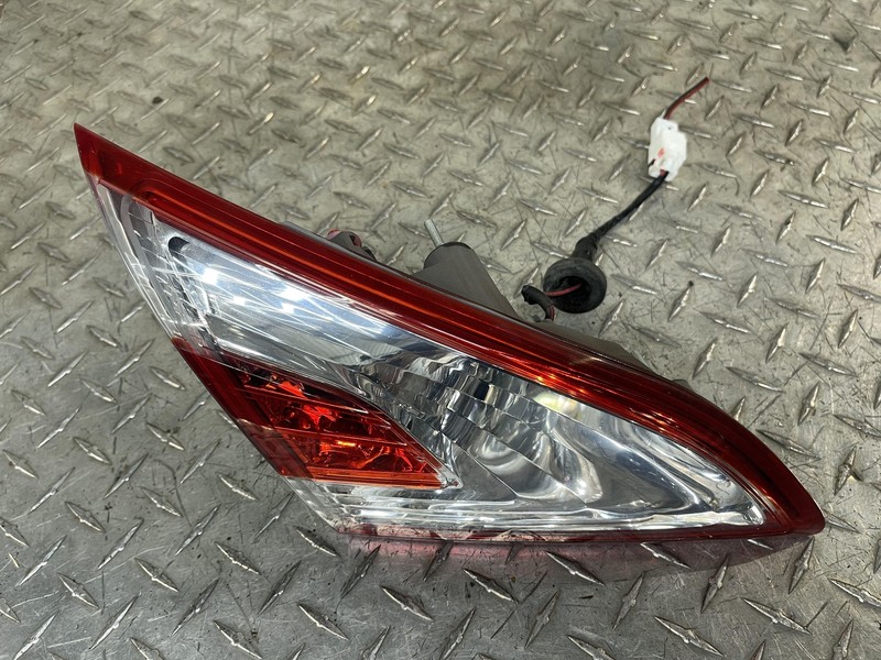 11-14 Nissan Murano Rear Driver Left Inner Tail Light Tail Lamp Oem Tested