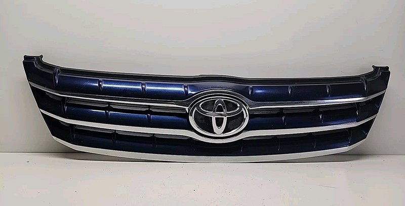53101AC030 | 2005 - 2007 Toyota Avalon Grille Assembly OE Sedan Center Blue