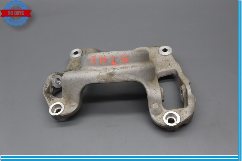 15-20 Hyundai Genesis G80 Sedan Rear Suspension Shock Mount Bracket Oem