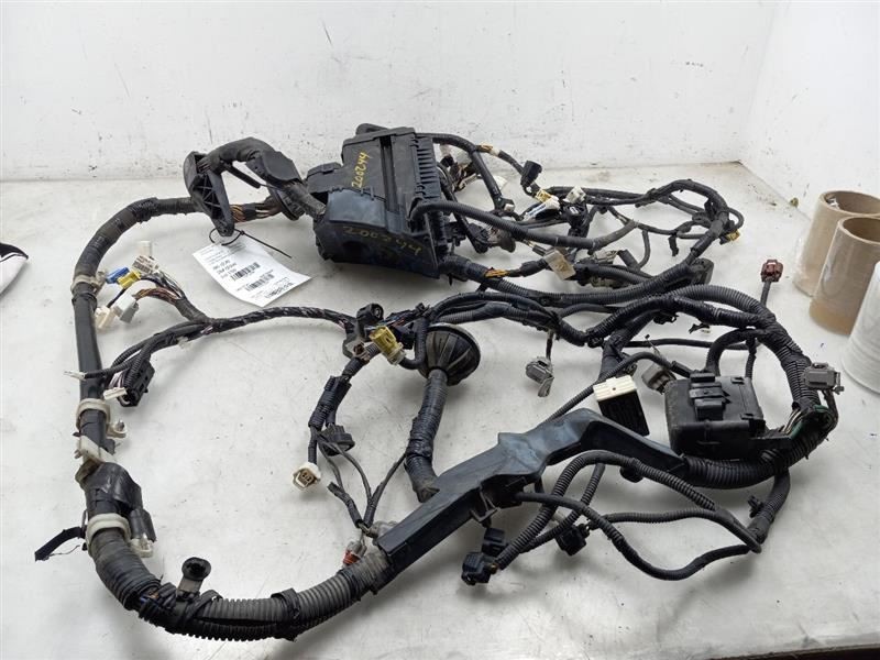 Main Engine Wire Harness 4.7L AT RWD Fits 00-02 TUNDRA 82111-0C031
