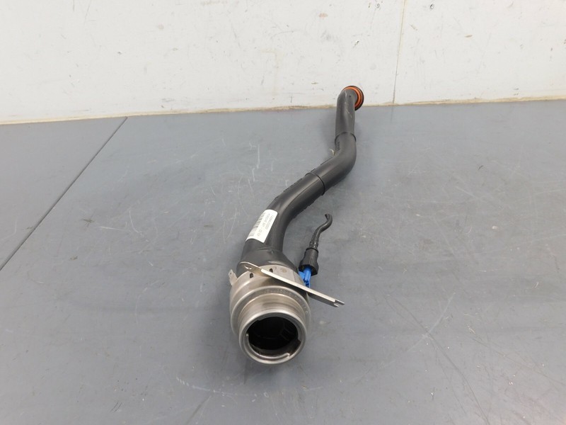 2015 14 16 Porsche 911 Turbo S Fuel Filler Neck #6249 i1