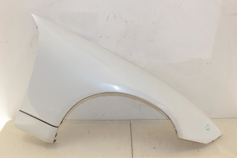 91-96 Nissan 300ZX 2+2 Coupe White Passenger Right Front Fender Assembly