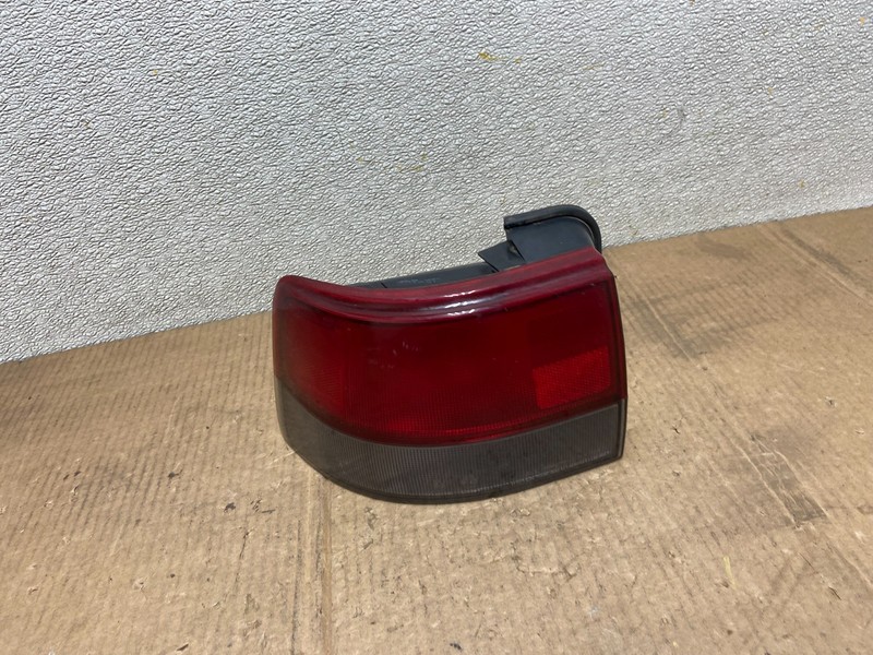 1995 Hyundai S Coupe Left Driver Side Tail Light Oem AA6541 DG