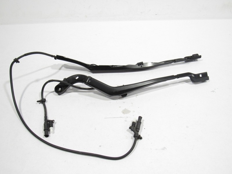 23-25 Polestar 2 2024 Front Right Left Windshield Wiper Arm Set 2 PCS ;:Y