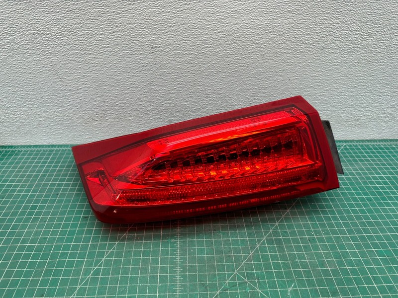 2013-2018 Cadillac ATS Sedan REAR RIGHT PASSENGER SIDE LED TAIL LIGHT LAMP OEM