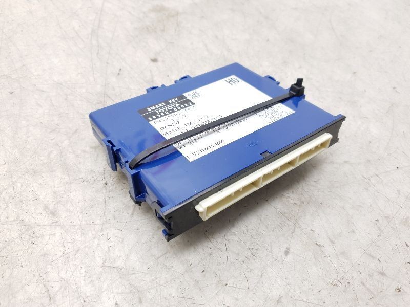 15-17 TOYOTA CAMRY THEFT-LOCKING SECURITY CONTROL MODULE ECM ASSEMBLY