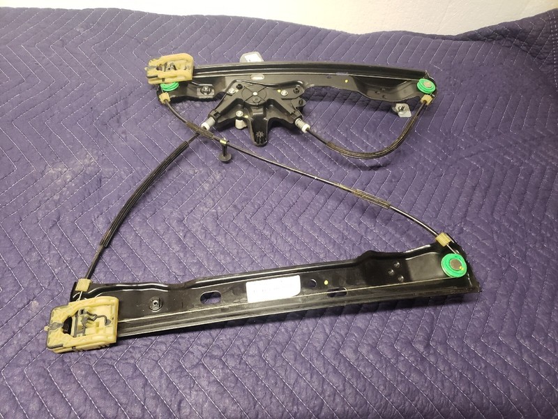 2012 - 2018 FORD FOCUS Front Electric Door Window Regulator Front Right2 Pin