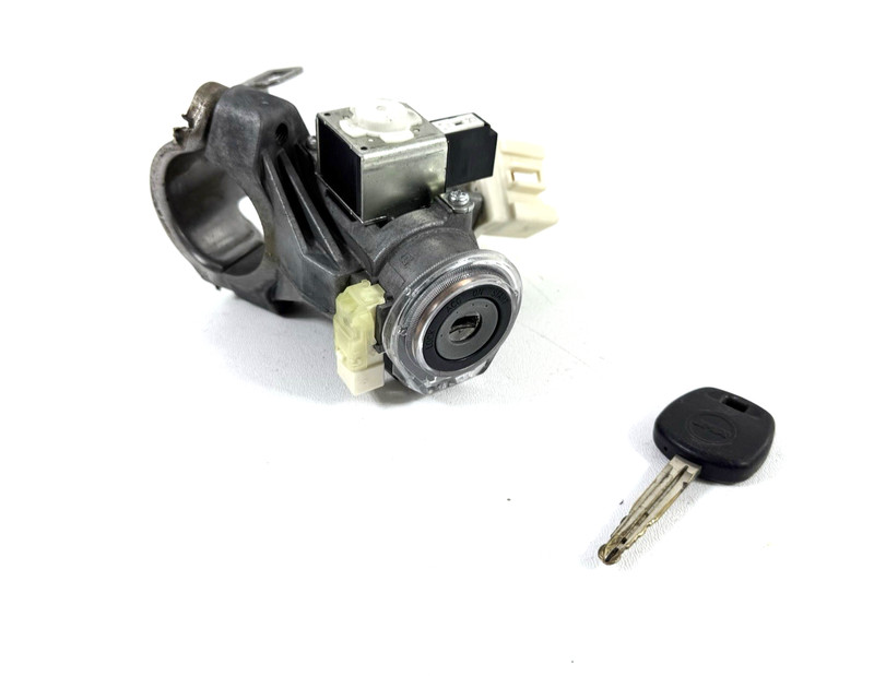 2007-2017 Toyota Tundra Ignition Lock Cylinder Switch w/ Key OEM 89783-06021
