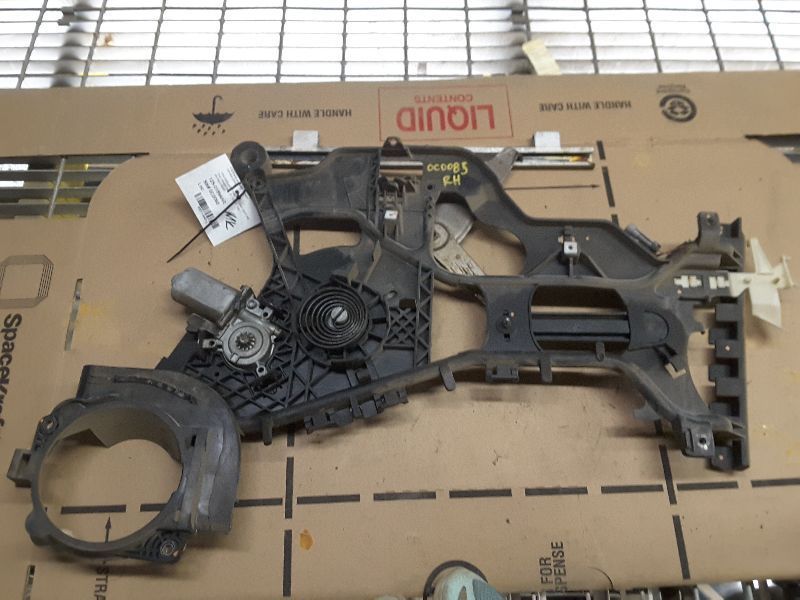 97 98 SILHOUETTE R. FRT WINDOW REGULATOR 4 DR 114940
