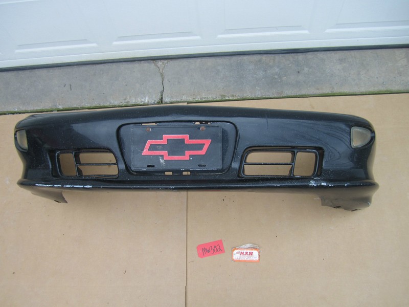 96 97 98 99 CAVALIER Z24 FRONT BUMPER COVER BLACK W/ MARKER LIGHT RIGHT LEFT CAR
