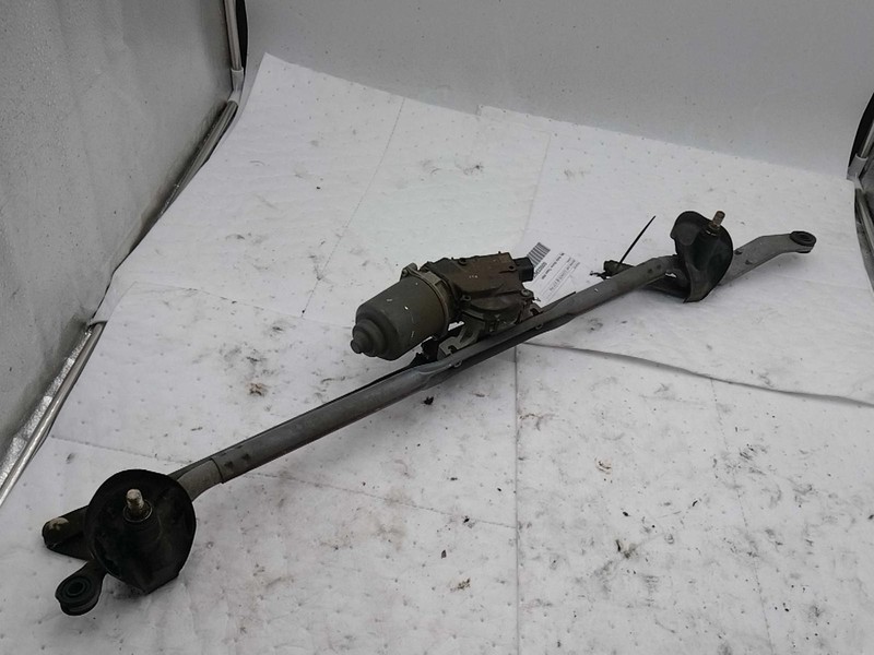 2016 Dodge Charger Wiper Motor OEM 68082552AA 118K Miles White