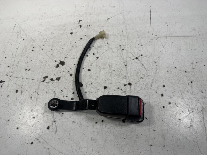 90-91 Honda CRX SI Seatbelt Buckle Right Side OEM