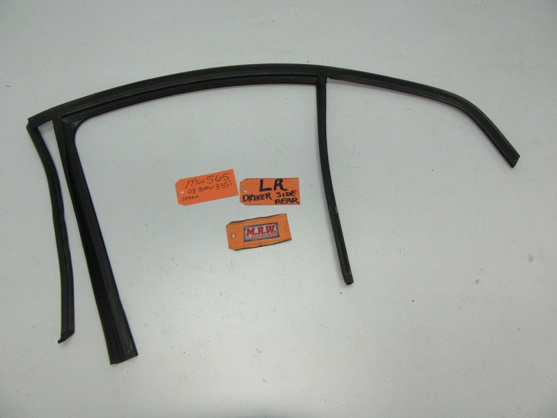 BMW DOOR PANEL LEFT REAR SHELL GLASS RUBBER TRACK RUN CHANNEL SEAL STRIP LR