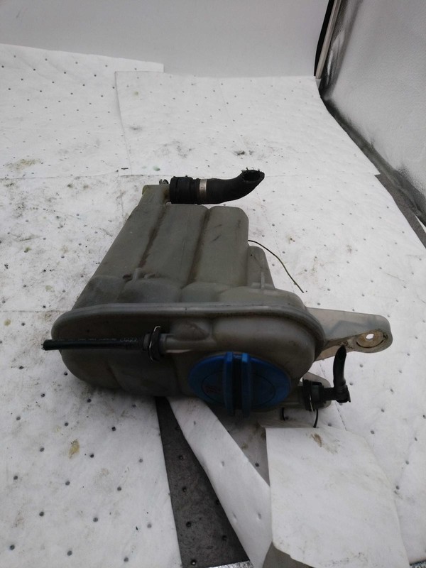 2011 Audi Q5 Washer Fluid Reservoir OEM 1K6955651 White 128K Miles