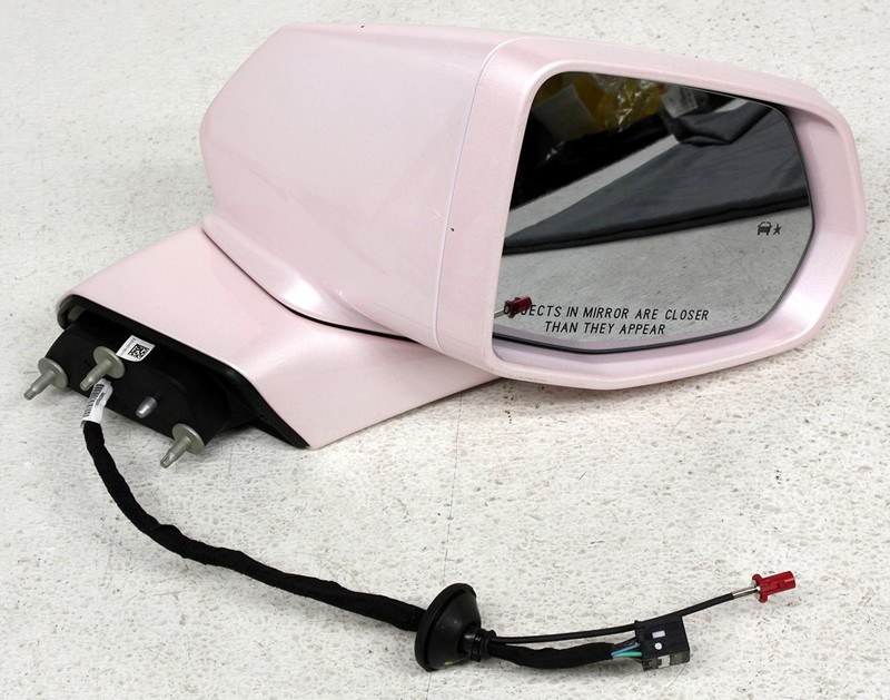 OEM Right Side Mirror Scratches For Cadillac XT6 Luxury, Premium, Mary Kay Pink