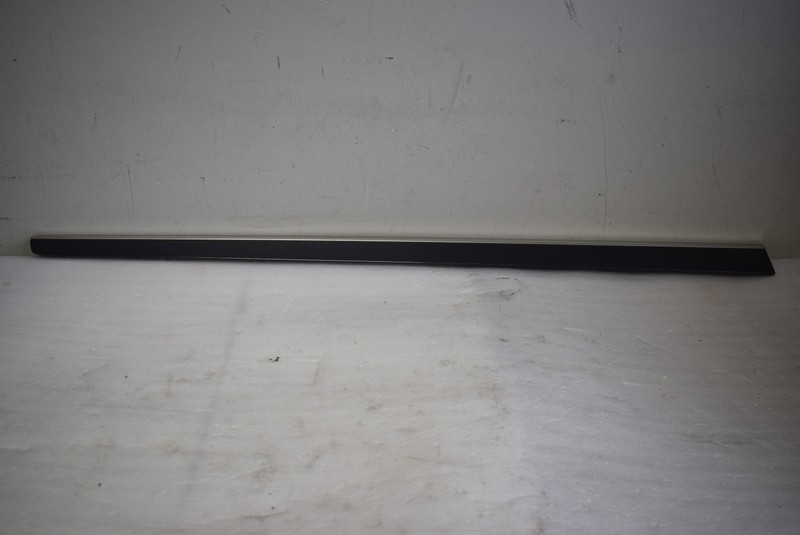 2010 MERCEDES BENZ W164 FRONT LEFT TRIM MOLDING FACTORY OEM