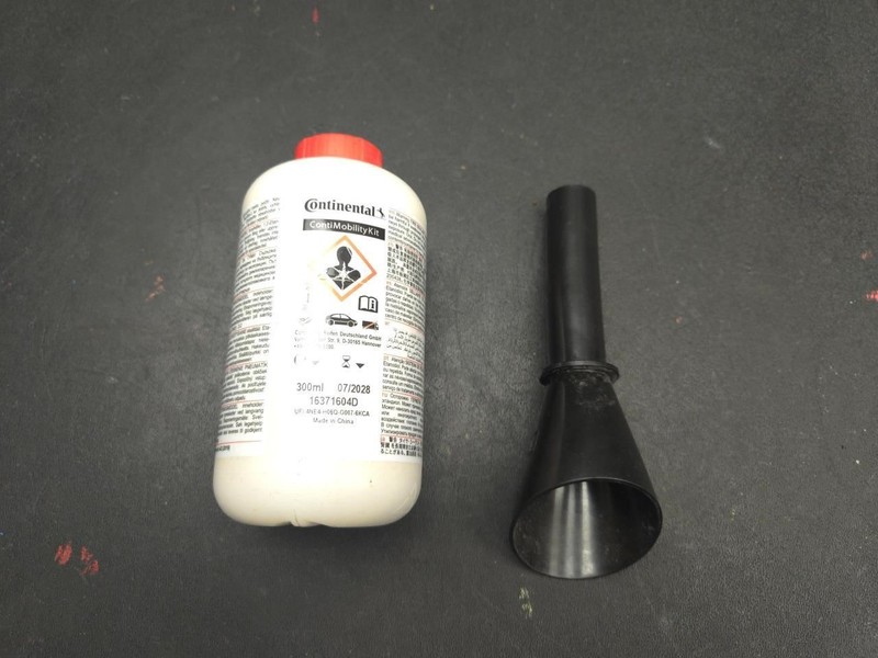 Liquid Tire Sealant Glue + Fuel Fuller Tube Set 2025 Nissan Kicks 99790-5SK3D 26